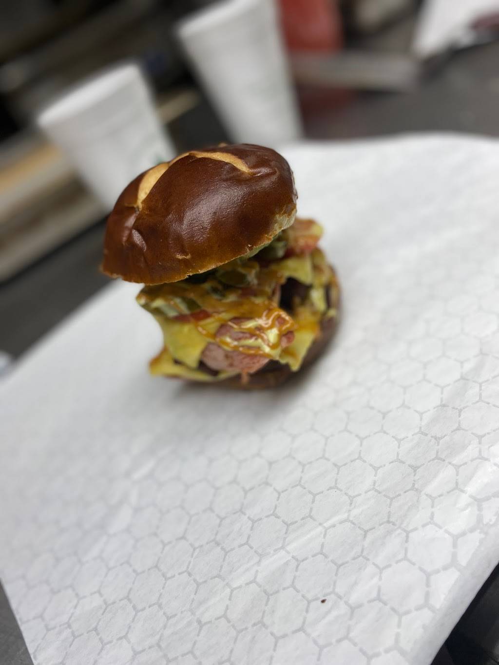 Canna Cafe Chicago West | restaurant | 205 Main St, Bensenville, IL 60106, USA | 6309236022 OR +1 630-923-6022