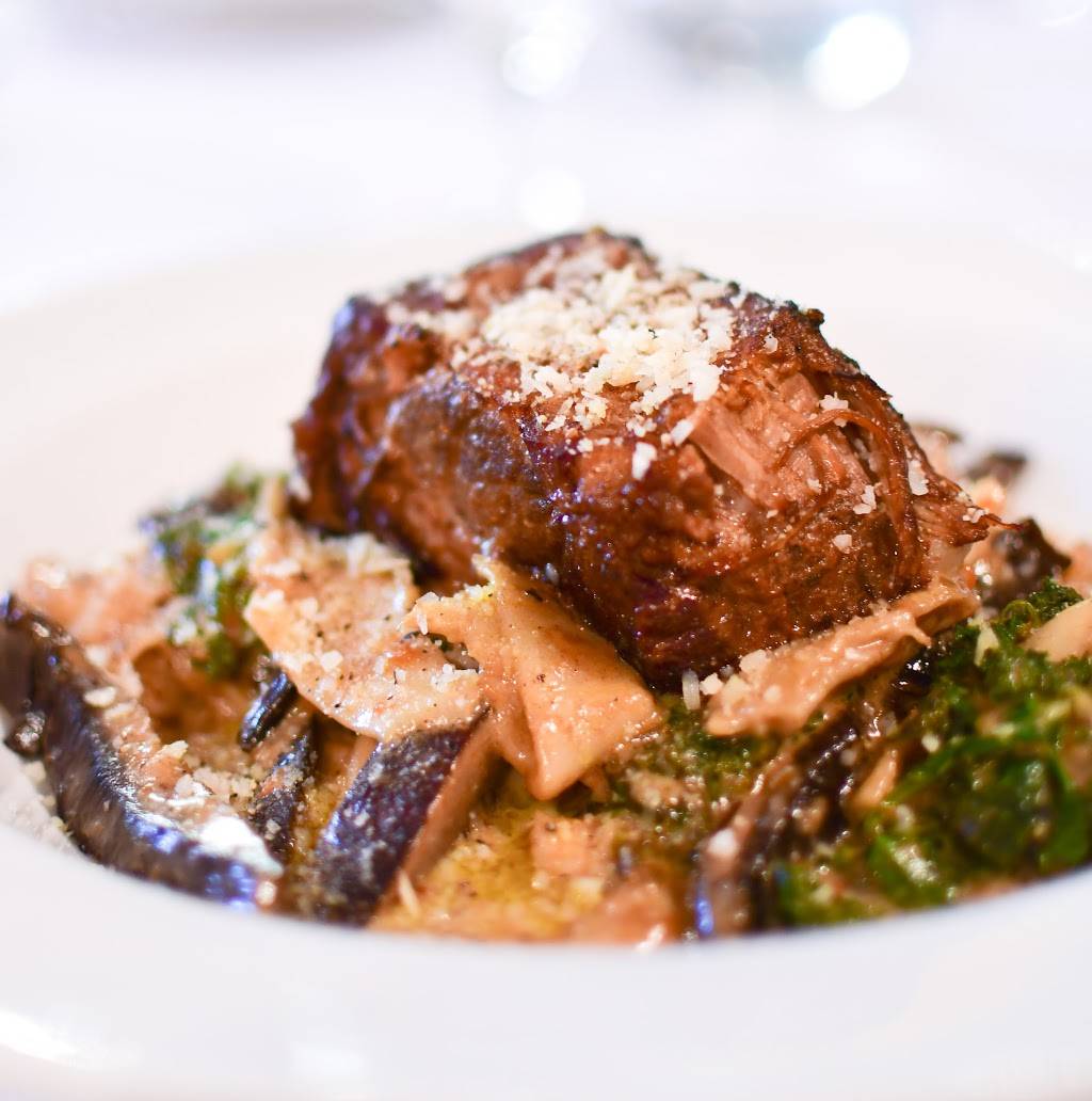 Magnolias | restaurant | 185 E Bay St, Charleston, SC 29401, USA | 8433219333 OR +1 843-321-9333