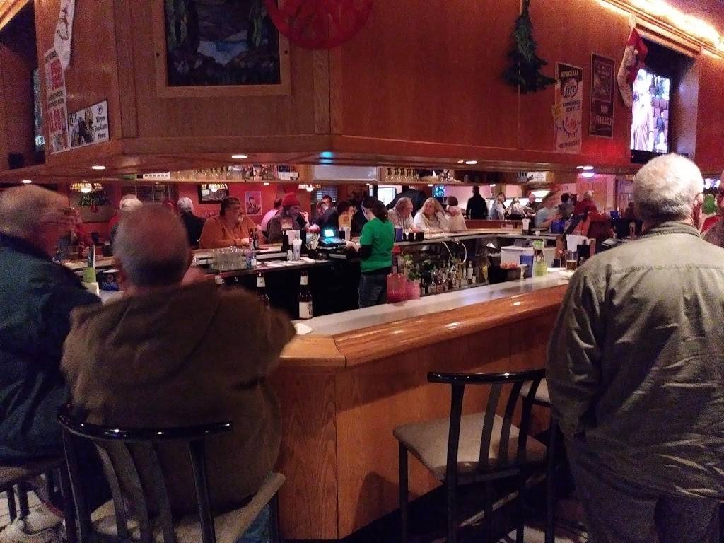 Schooner Pub & Grill | restaurant | 2203 11th Ave, Menominee, MI 49858, USA | 9068634003 OR +1 906-863-4003