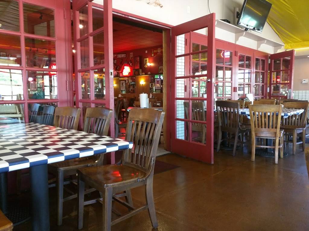 Fuddruckers | restaurant | 2373 Austin Pkwy, Flint, MI 48507, USA | 8108208584 OR +1 810-820-8584