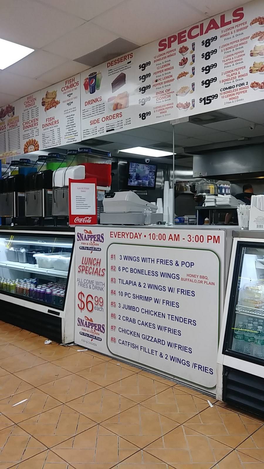 Snappers Fish & Chicken | restaurant | 6700 NW 7th Ave, Miami, FL 33150, USA | 3056937722 OR +1 305-693-7722