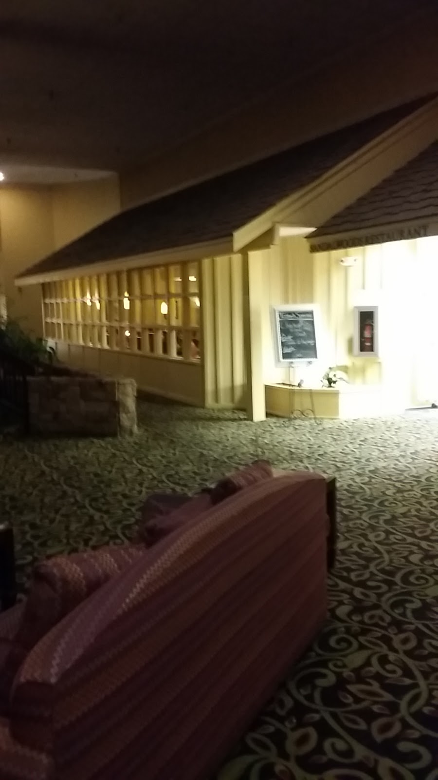 Sandalwoods | restaurant | 204 W Fox Farm Rd, Cheyenne, WY 82007, USA | 3076384466 OR +1 307-638-4466