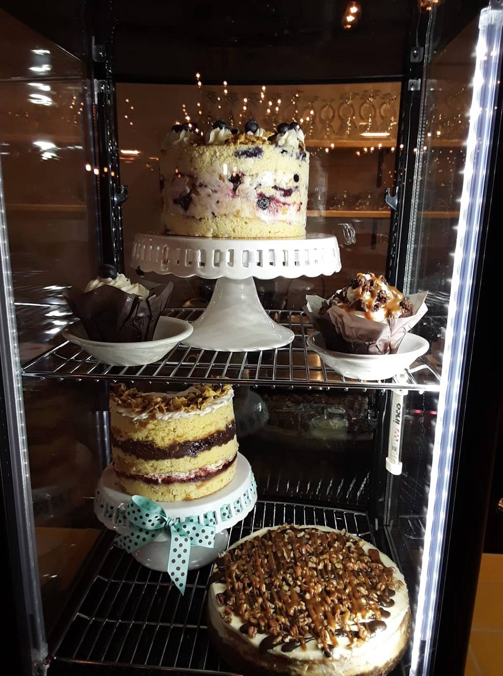 Cavaleris Kitchen | restaurant | 119 W Borden St, Sinton, TX 78387, USA | 3614002146 OR +1 361-400-2146