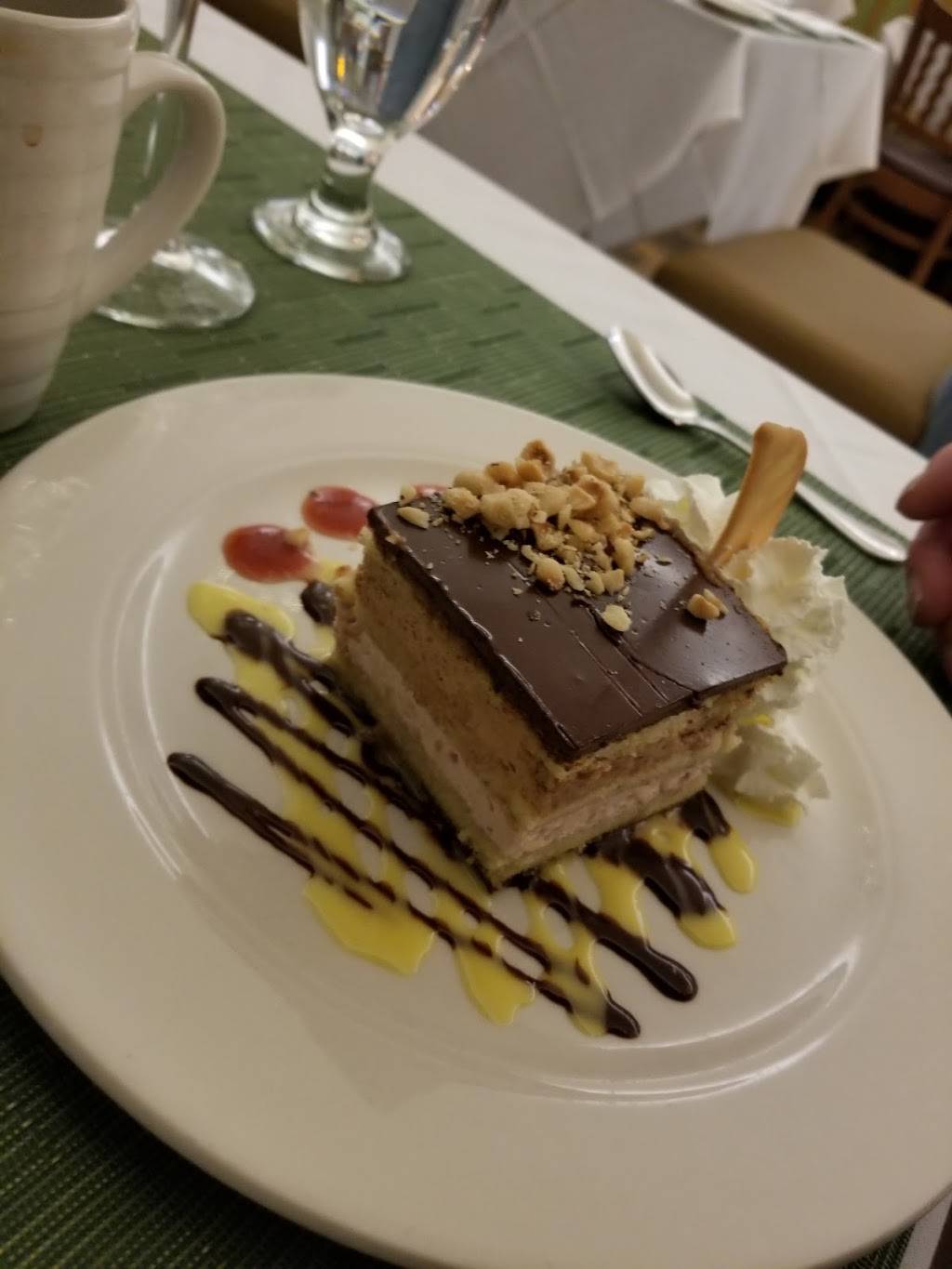 Metro Bis Restaurant | restaurant | 690 Hopmeadow St, Simsbury, CT 06070, USA | 8606511908 OR +1 860-651-1908