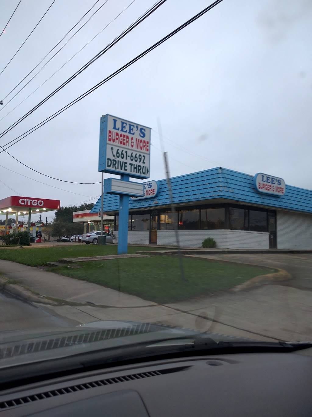 Lees Burgers | restaurant | 9920 Stella Link Rd, Houston, TX 77025, USA | 7136616692 OR +1 713-661-6692