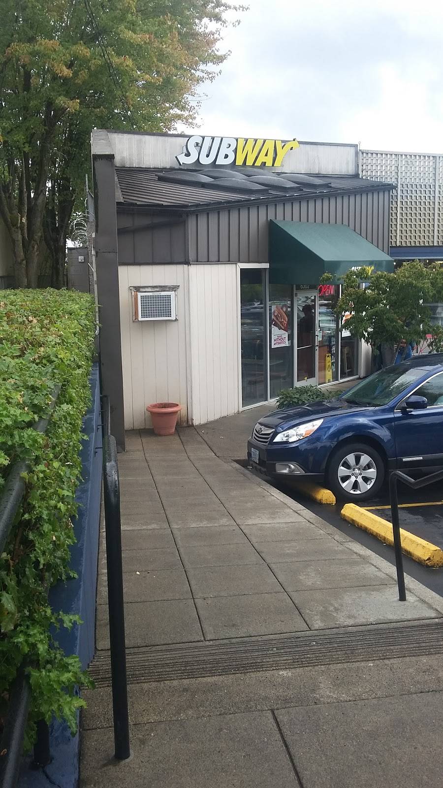 Subway | restaurant | 6302 SW Capitol Hwy, Portland, OR 97239, USA | 5034521782 OR +1 503-452-1782