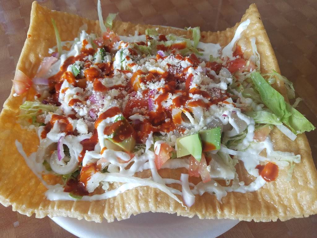 Los Molcajetes Mexican Restaurant | restaurant | 211 Liberty Square, Norwalk, CT 06855, USA | 2038319921 OR +1 203-831-9921