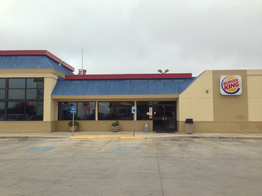 Burger King | restaurant | 7515 McPherson Rd, Laredo, TX 78041, USA | 9565682217 OR +1 956-568-2217