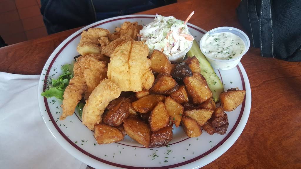 Kostas Restaurant and Bar | restaurant | 429 Wilson St, Brewer, ME 04412, USA | 2079898811 OR +1 207-989-8811