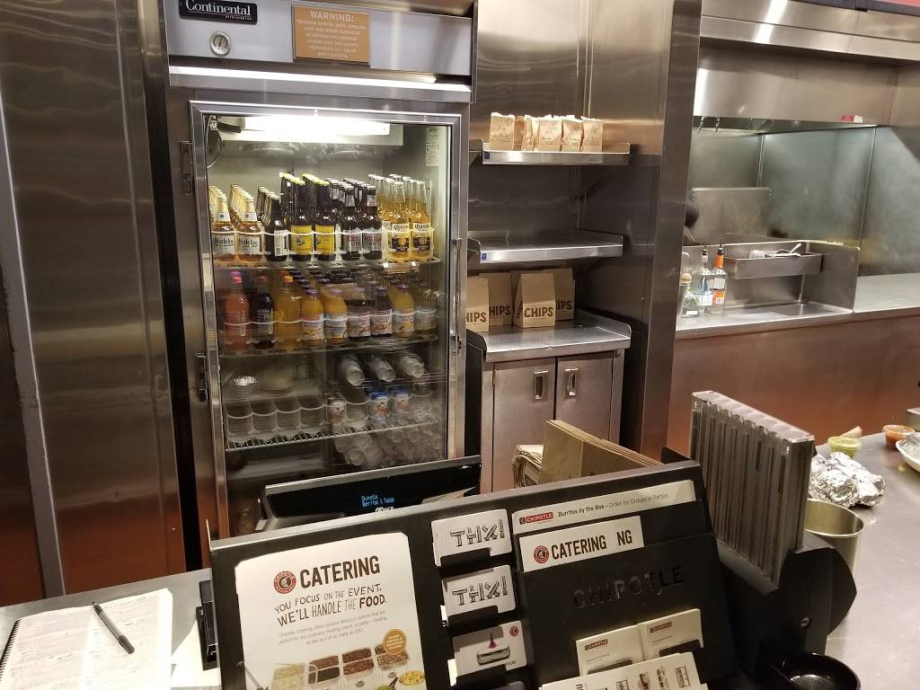 Chipotle Mexican Grill | restaurant | 1210 Shaw Ave Ste 101, Clovis, CA 93612, USA | 5592984708 OR +1 559-298-4708