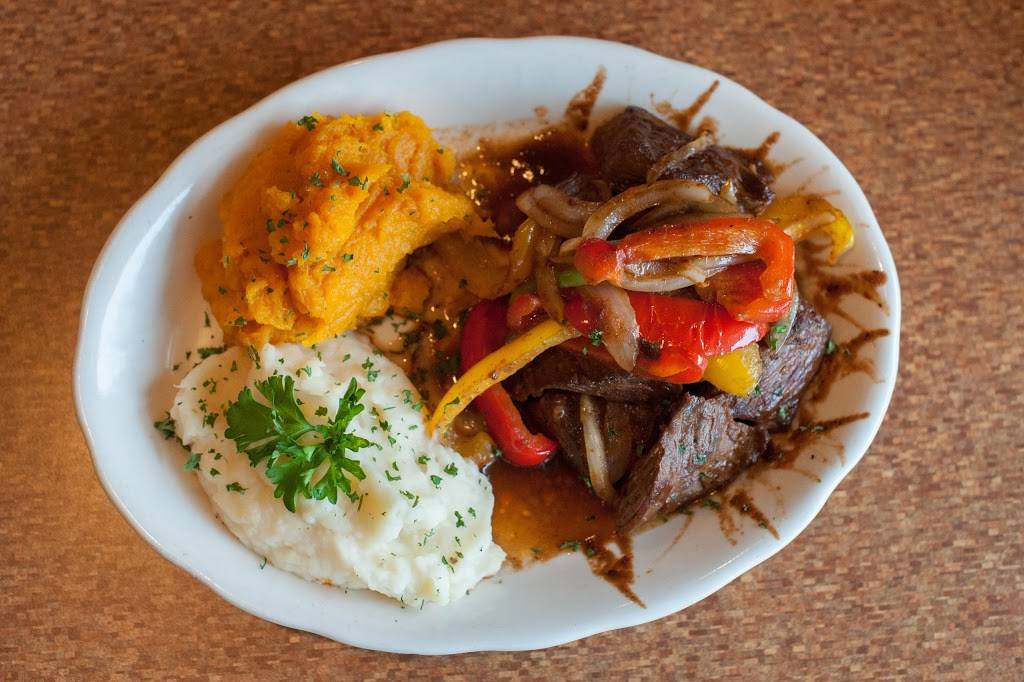 Marshland Restaurant & Bakery | restaurant | 109 MA-6A, Sandwich, MA 02563, USA | 5088889824 OR +1 508-888-9824