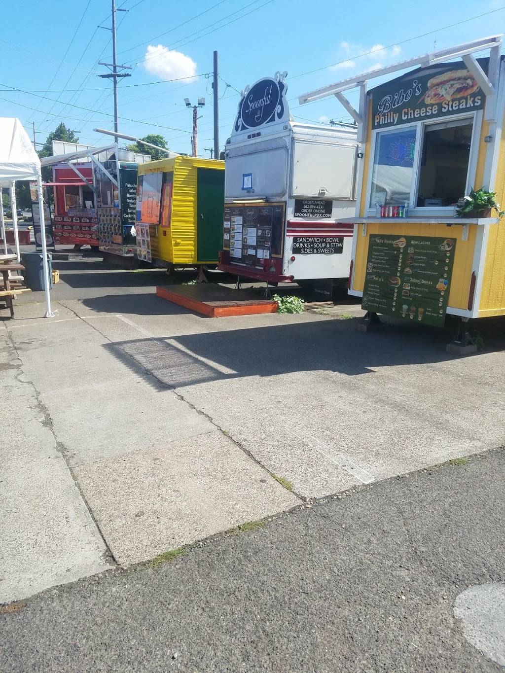 Bibos Philly Cheese Steaks | restaurant | 465 SE 102nd Ave, Portland, OR 97216, USA | 9713441454 OR +1 971-344-1454