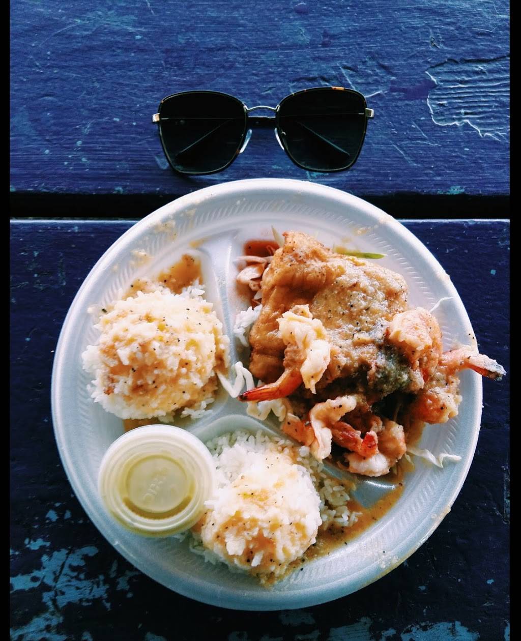 Famous Kahuku Shrimp | restaurant | 67-21 Waialua Beach Rd, Waialua, HI 96791, USA | 8083891173 OR +1 808-389-1173