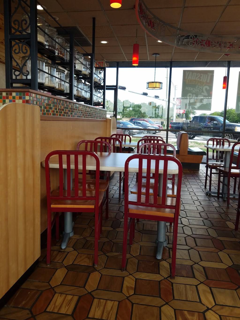 Popeyes Louisiana Kitchen | restaurant | 1760 W Mt Houston Rd, Houston, TX 77038, USA | 2815910431 OR +1 281-591-0431