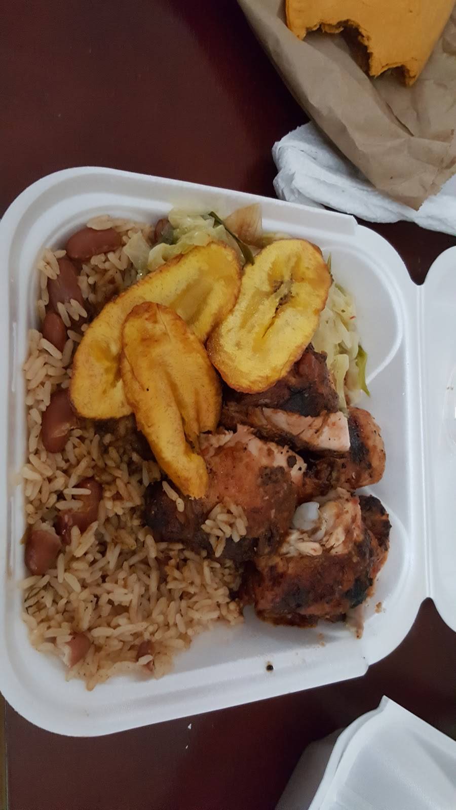 Claires Korner | restaurant | 1827 Emerson St, Evanston, IL 60201, USA | 8473287650 OR +1 847-328-7650