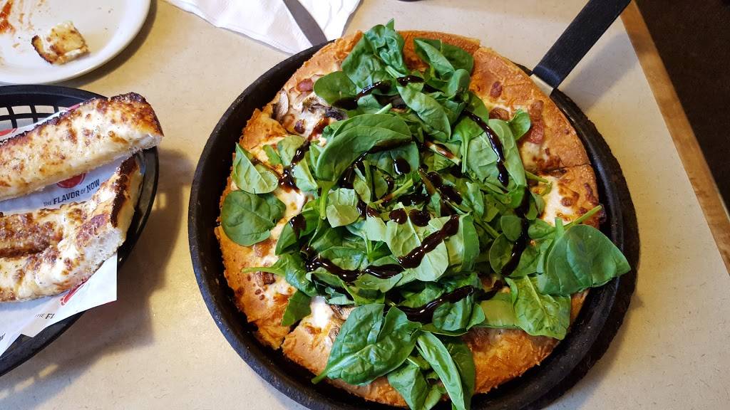 Pizza Hut | restaurant | 2407 Pike St, Parkersburg, WV 26101, USA | 3044222535 OR +1 304-422-2535