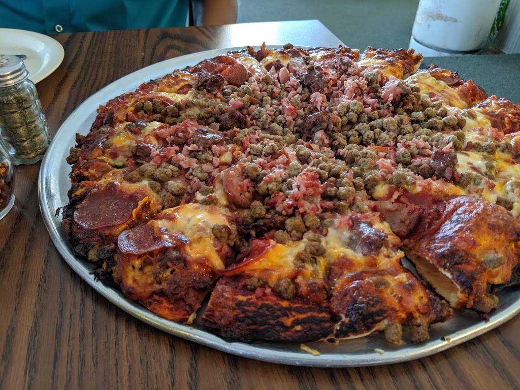 Tims Pizza | restaurant | 17201 US-40, Independence, MO 64055, USA | 8164780777 OR +1 816-478-0777