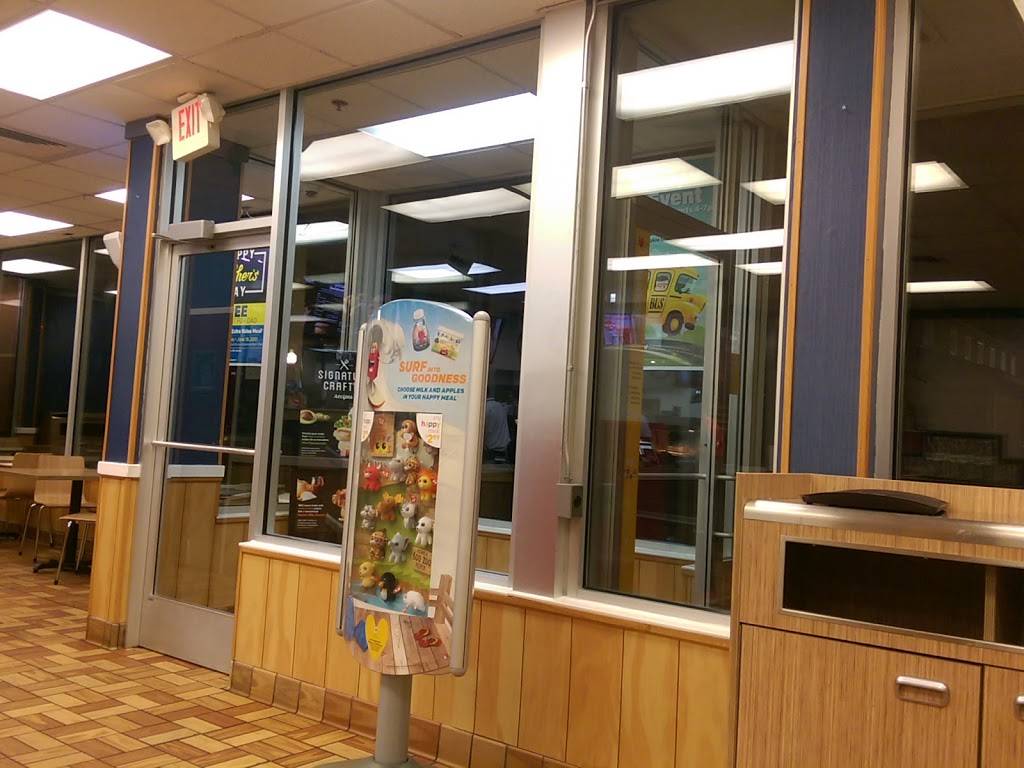 McDonalds | cafe | 20961 S Banks St, Sterling, VA 20165, USA | 7034218814 OR +1 703-421-8814