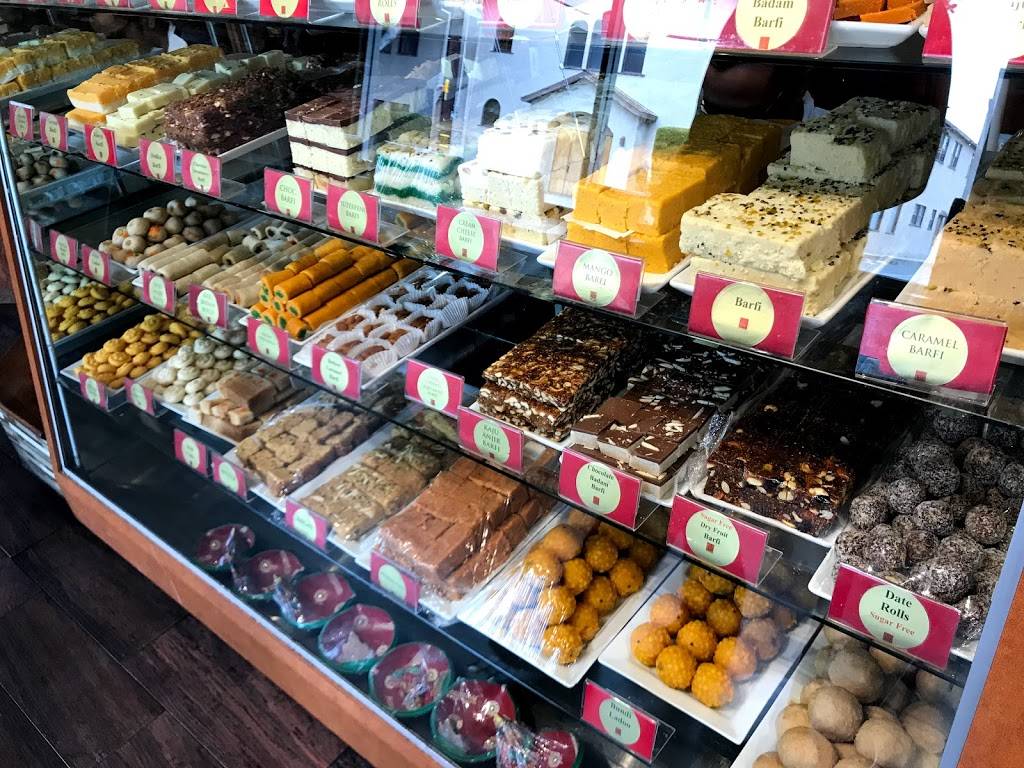 Surati Farsan | restaurant | 11814 186th St, Artesia, CA 90701, USA | 5628602310 OR +1 562-860-2310