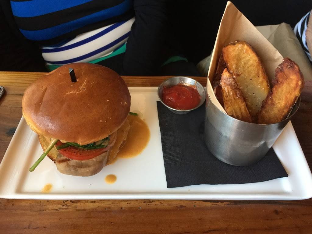 Casbys Kitchen & Tap | restaurant | 1336 N Great Neck Rd, Virginia Beach, VA 23454, USA | 7574811600 OR +1 757-481-1600