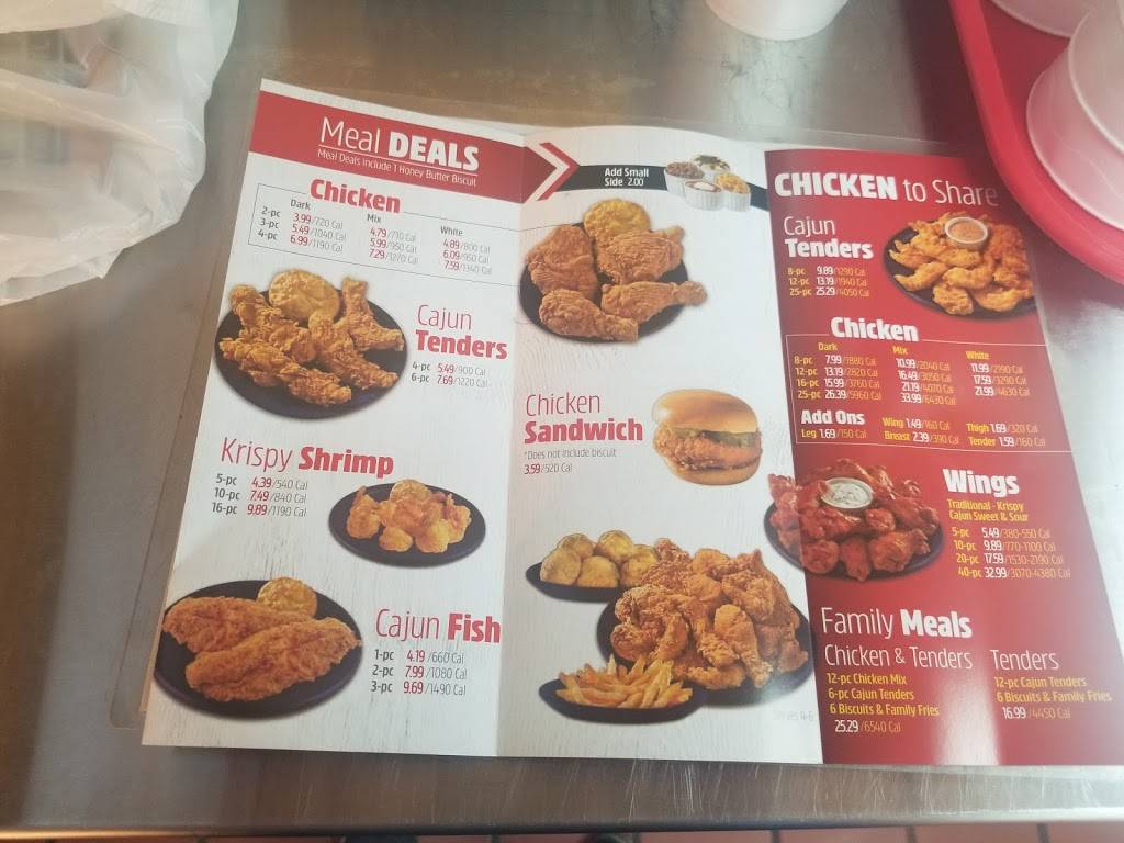 Krispy Krunchy Chicken | restaurant | 4065 Fowler St, Fort Myers, FL 33901, USA | 2396894952 OR +1 239-689-4952