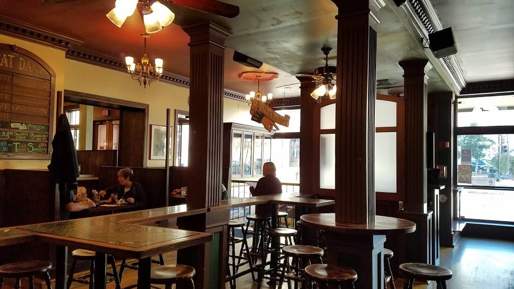 The Great Dane Pub & Brewing Company | restaurant | 123 E Doty St, Madison, WI 53703, USA | 6082840000 OR +1 608-284-0000