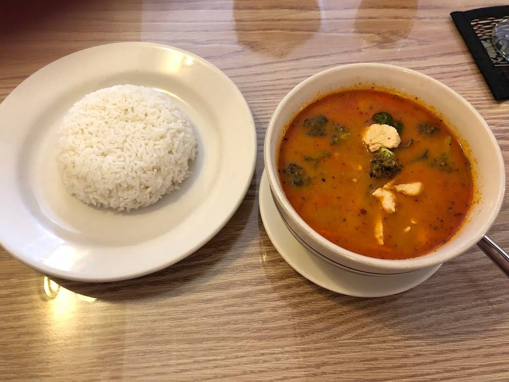 Thai Wijit Restaurant | meal takeaway | 1233 28th St SW, Wyoming, MI 49509, USA | 6167066848 OR +1 616-706-6848