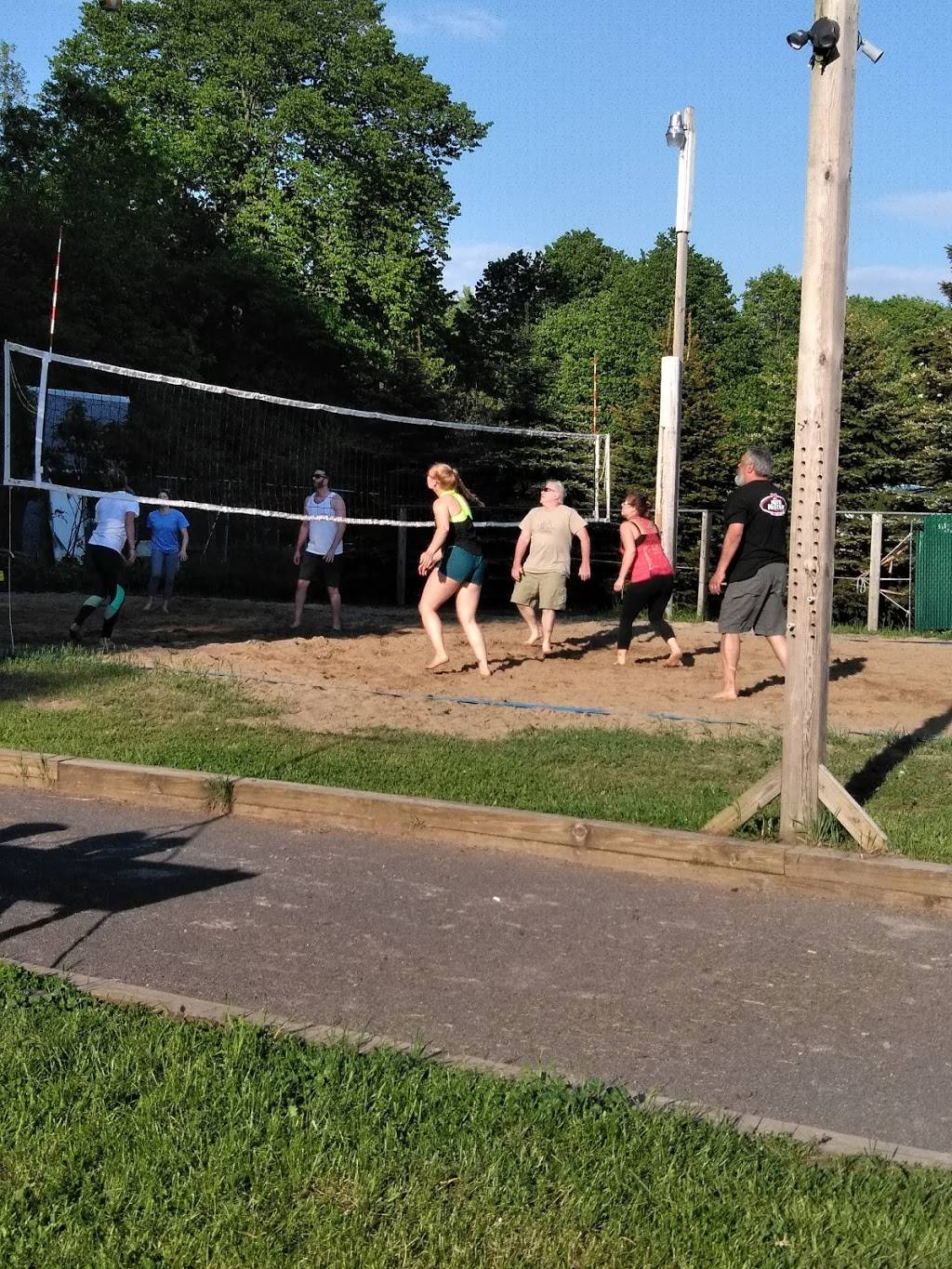 Dominicks Sports Tavern | restaurant | 390 County Rte 51A, Oswego, NY 13126, USA | 3152072056 OR +1 315-207-2056