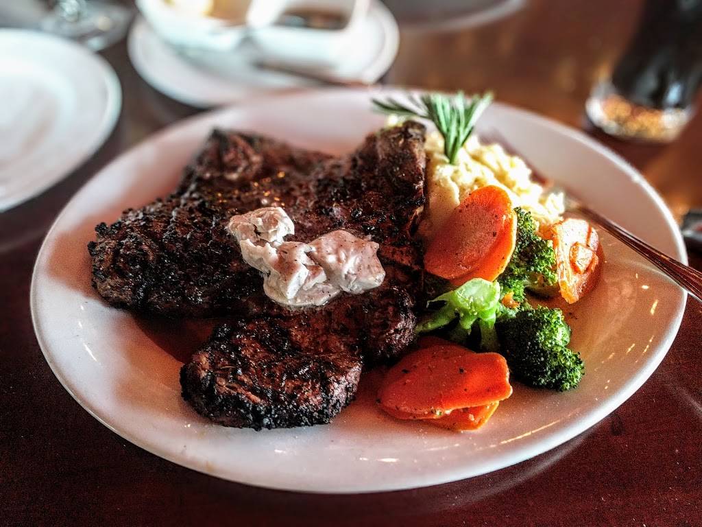 Wildfire Steakhouse Oshawa | restaurant | 540 King St W, Oshawa, ON L1J 7J1, Canada | 9052150231 OR +1 905-215-0231