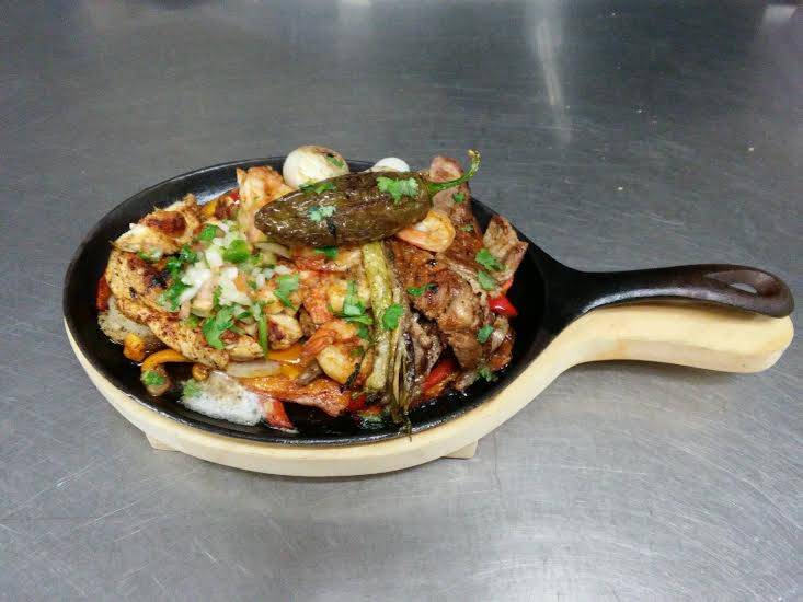 La Fonda del Rey | restaurant | 455 S A St, Oxnard, CA 93030, USA | 8052407777 OR +1 805-240-7777