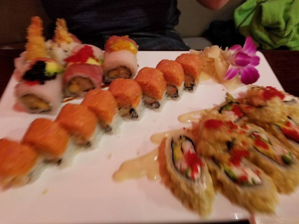 Ginza Japanese Restaurant | restaurant | 2727 N Mayfair Rd, Wauwatosa, WI 53222, USA | 4147713333 OR +1 414-771-3333