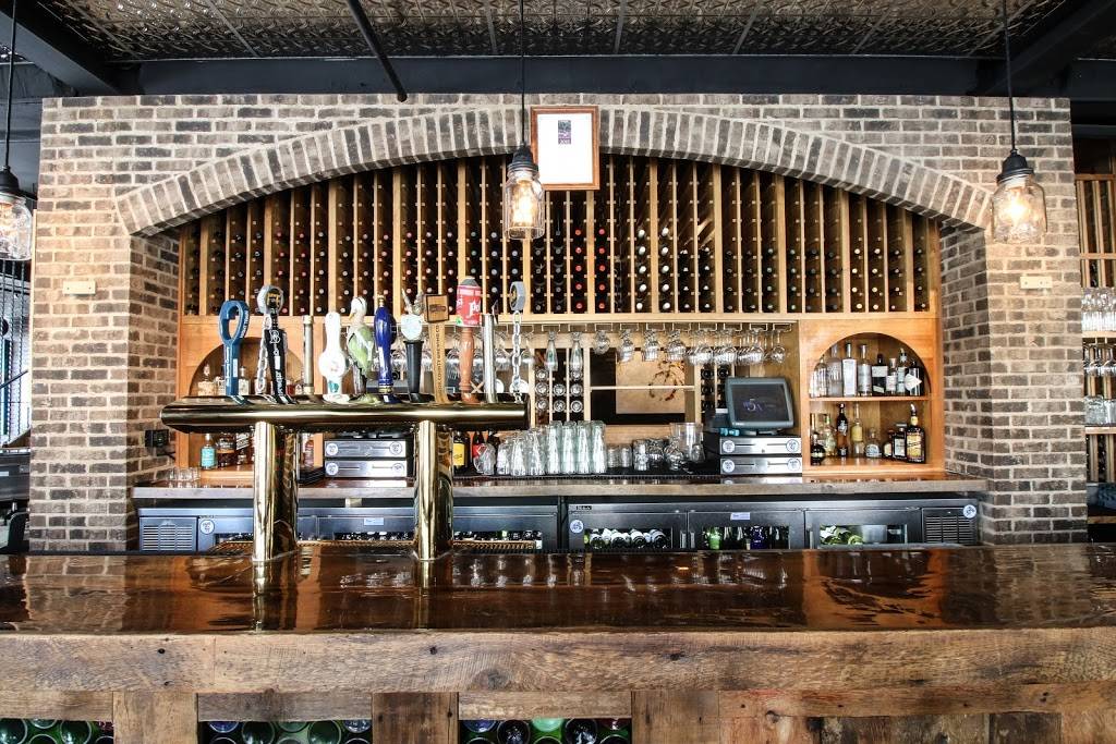 Pizza Man Milwaukee | restaurant | 2597 N Downer Ave, Milwaukee, WI 53211, USA | 4142721745 OR +1 414-272-1745