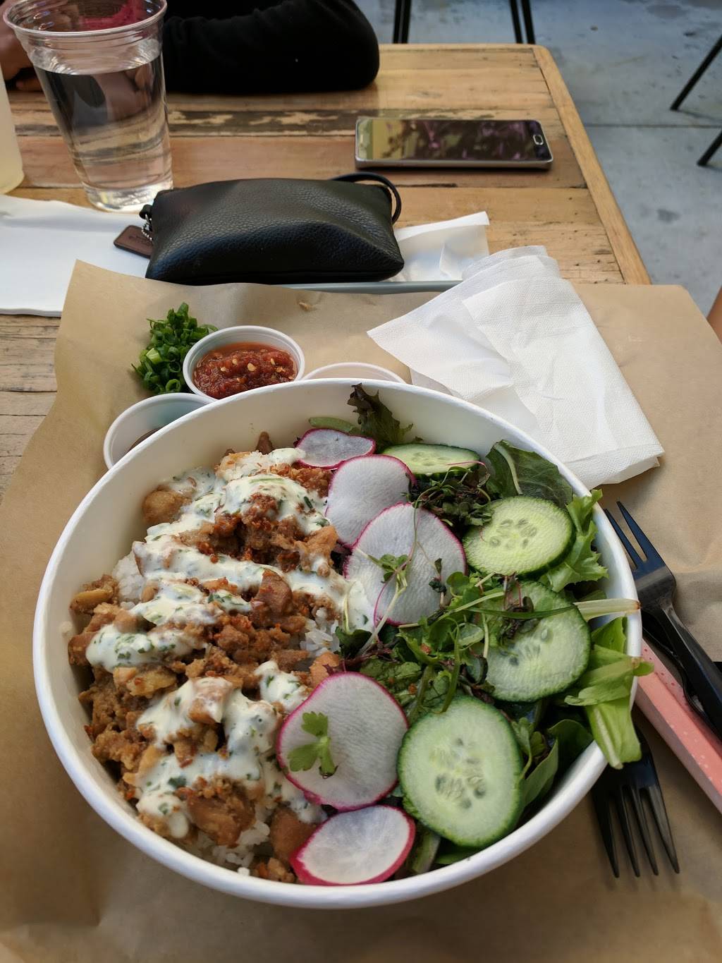 Red Envelope | restaurant | 201 E 4th St #127, Santa Ana, CA 92701, USA | 7143830414 OR +1 714-383-0414