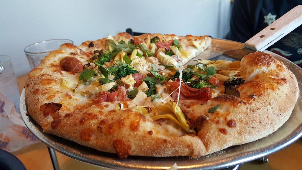 Blue Rock Pizza And Tap | restaurant | 1529 N Main St, High Point, NC 27262, USA | 3368892583 OR +1 336-889-2583