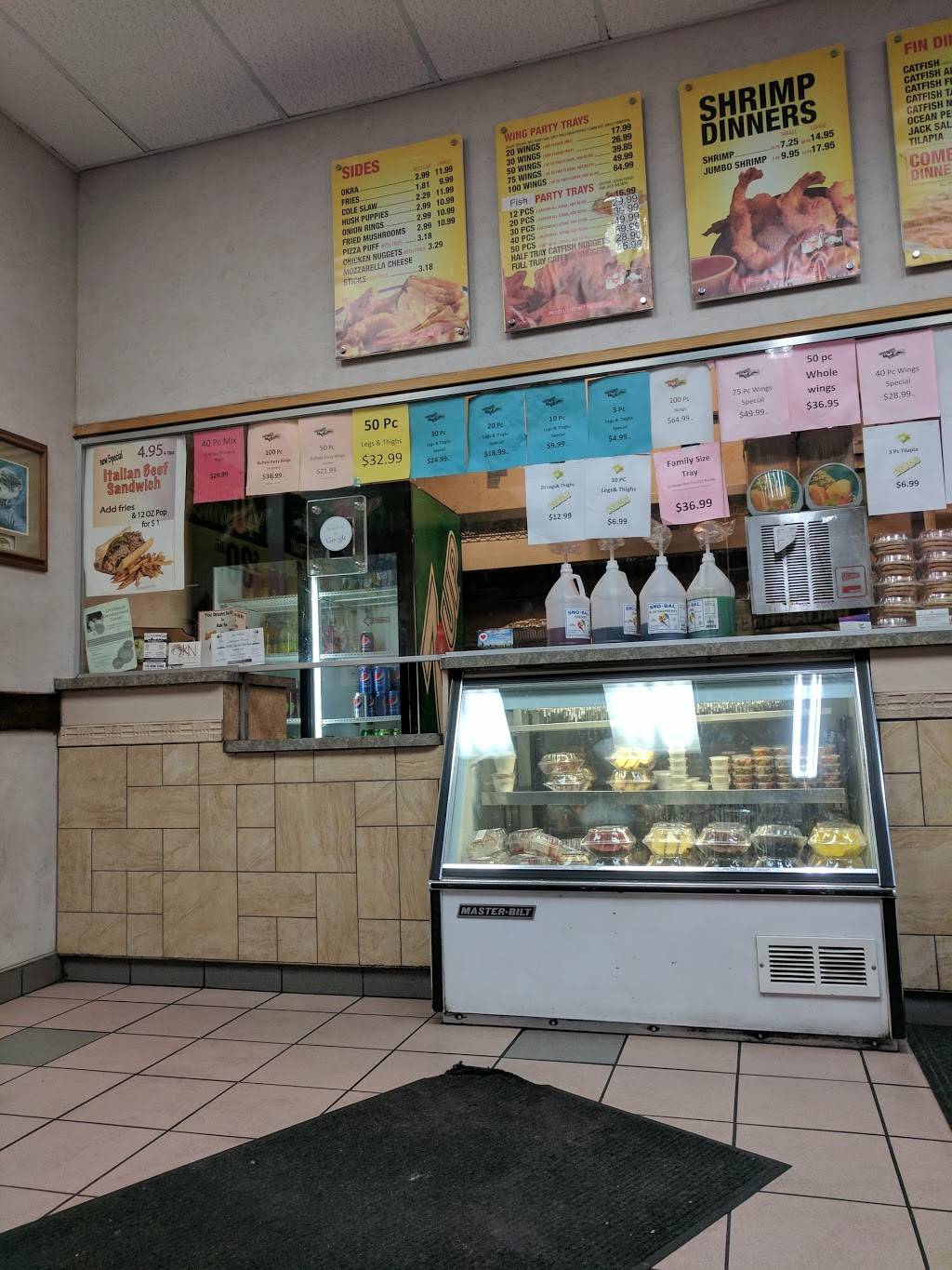 Wings N Fins | restaurant | 1751 E 75th St, Chicago, IL 60649, USA | 7732560800 OR +1 773-256-0800