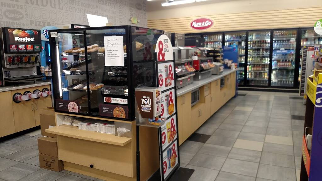 Kum & Go | meal takeaway | 127 Laura Way, Dacono, CO 80514, USA | 3038333935 OR +1 303-833-3935