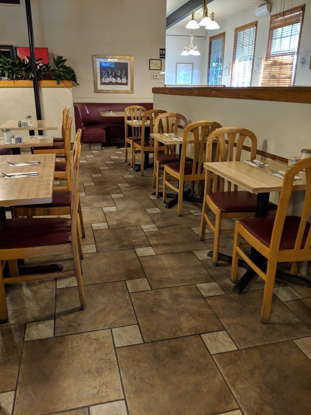 Sherwood Inn | restaurant | 2988 Almaden Expy, San Jose, CA 95125, USA | 4082662480 OR +1 408-266-2480