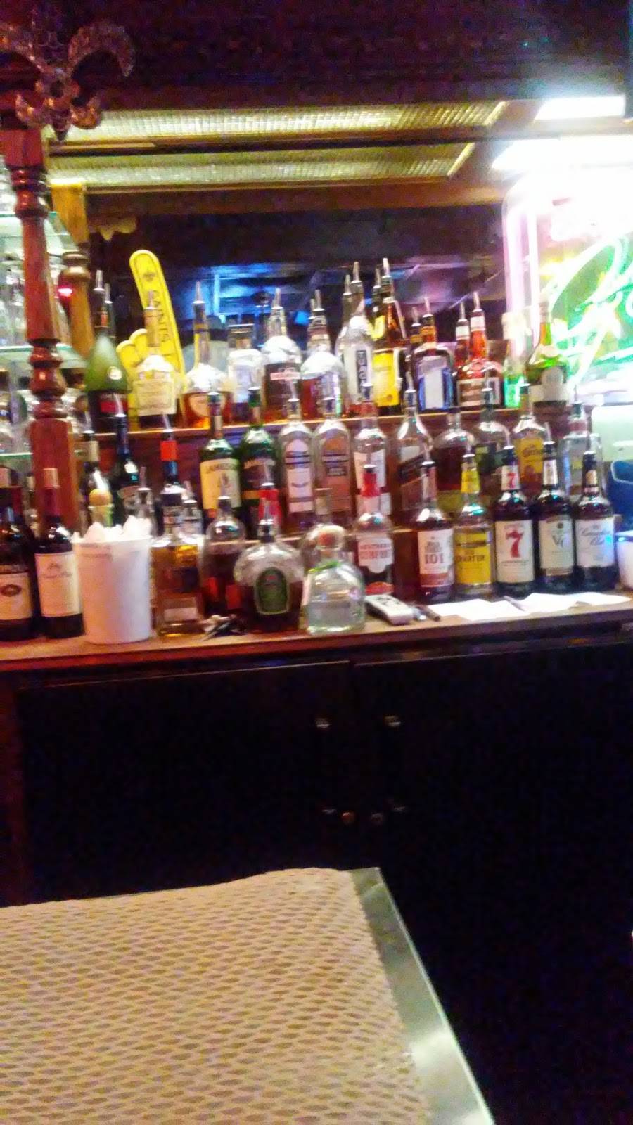 East End Grill | restaurant | 7547 US-64, Memphis, TN 38133, USA | 9019371392 OR +1 901-937-1392