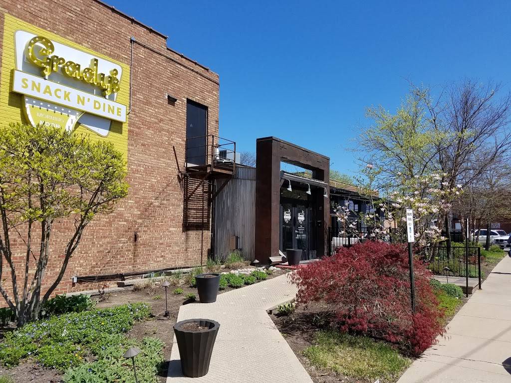 Gradys Snack N Dine | restaurant | 18147 Harwood Ave, Homewood, IL 60430, USA | 7087994700 OR +1 708-799-4700