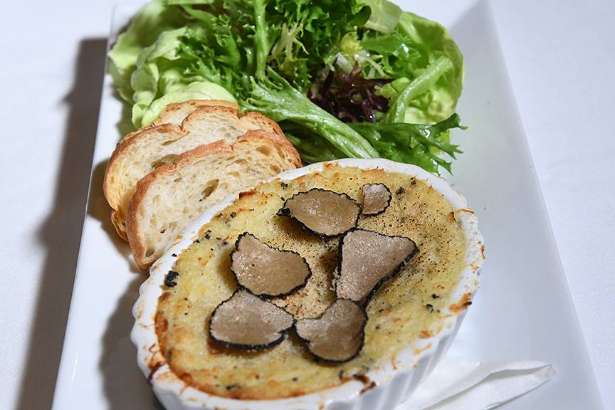 Chez Jean-Pierre Bistro | restaurant | 132 N County Rd, Palm Beach, FL 33480, USA | 5618331171 OR +1 561-833-1171