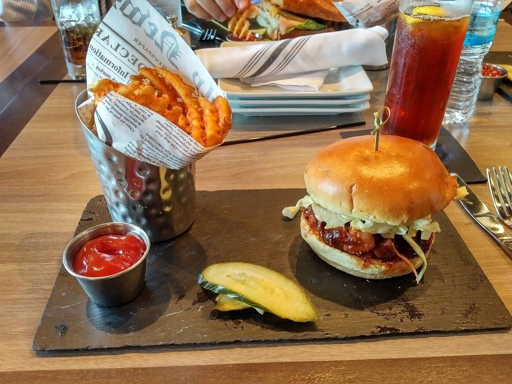 Tap & Tavern | restaurant | 150 Anza Blvd, Burlingame, CA 94010, USA | 6503424600 OR +1 650-342-4600