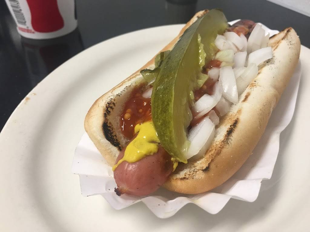 Louies Foot Long Hot Dogs | restaurant | 69 Grand Island Blvd, Tonawanda, NY 14150, USA | 7168779701 OR +1 716-877-9701