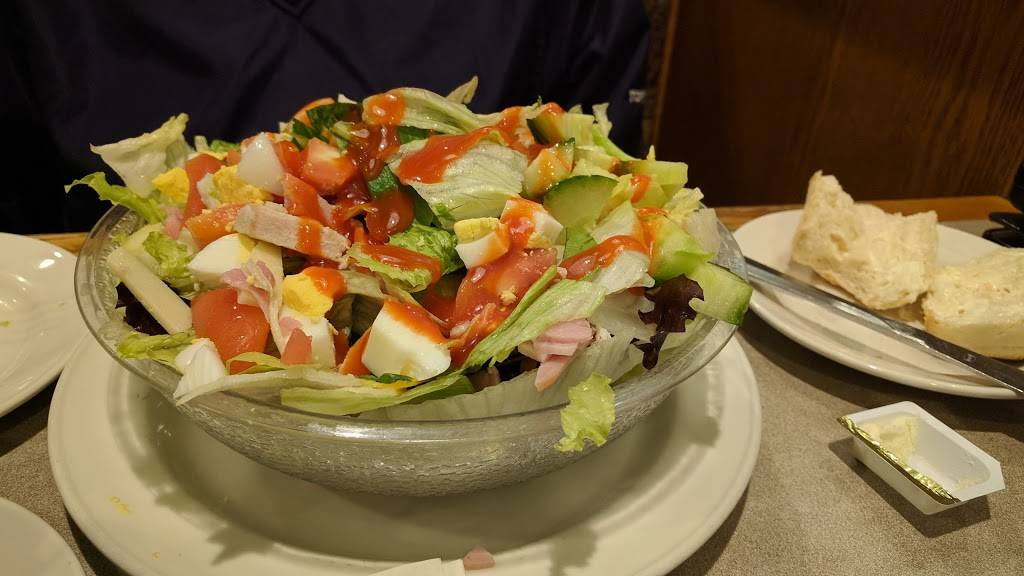 Pauls Family Restaurant | restaurant | 1300 Lawrence Ave, Elgin, IL 60123, USA | 8476958687 OR +1 847-695-8687