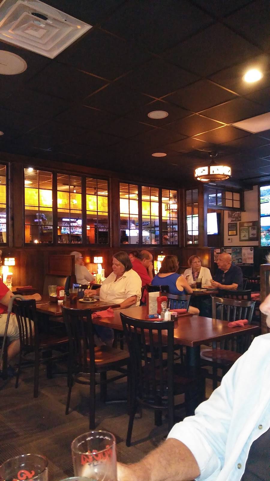 Ravenswood | restaurant | 3612 1021 New York 146, Clifton Park, NY 12065, USA | 5183718771 OR +1 518-371-8771