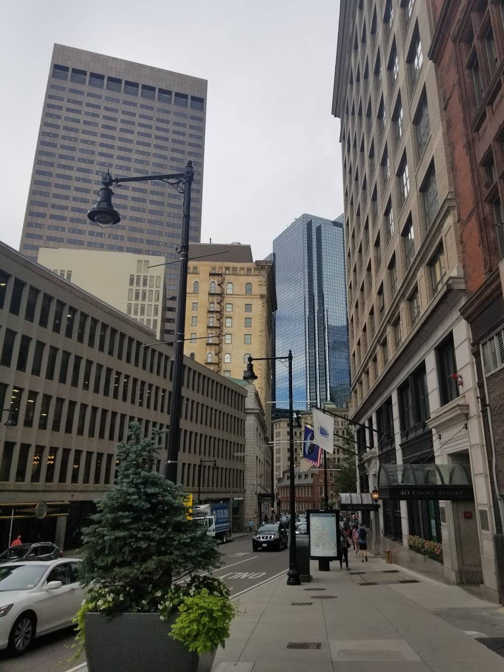 Dunkin | bakery | 100 City Hall Plaza, Boston, MA 02114, USA | 6172279790 OR +1 617-227-9790