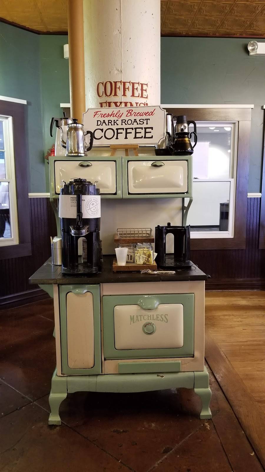 Potbelly Sandwich Shop | restaurant | 300 Renaissance Center Ste 1304, Detroit, MI 48243, USA | 3135660028 OR +1 313-566-0028