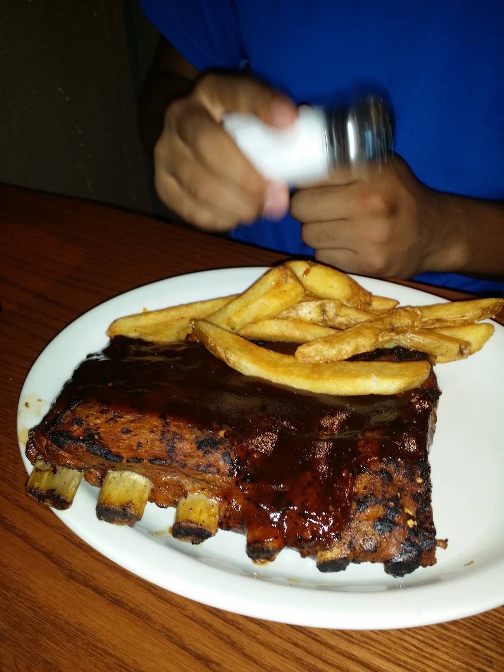 Cracker Barrel Old Country Store | restaurant | 1215 E Lancaster Ave, Downingtown, PA 19335, USA | 6108739059 OR +1 610-873-9059