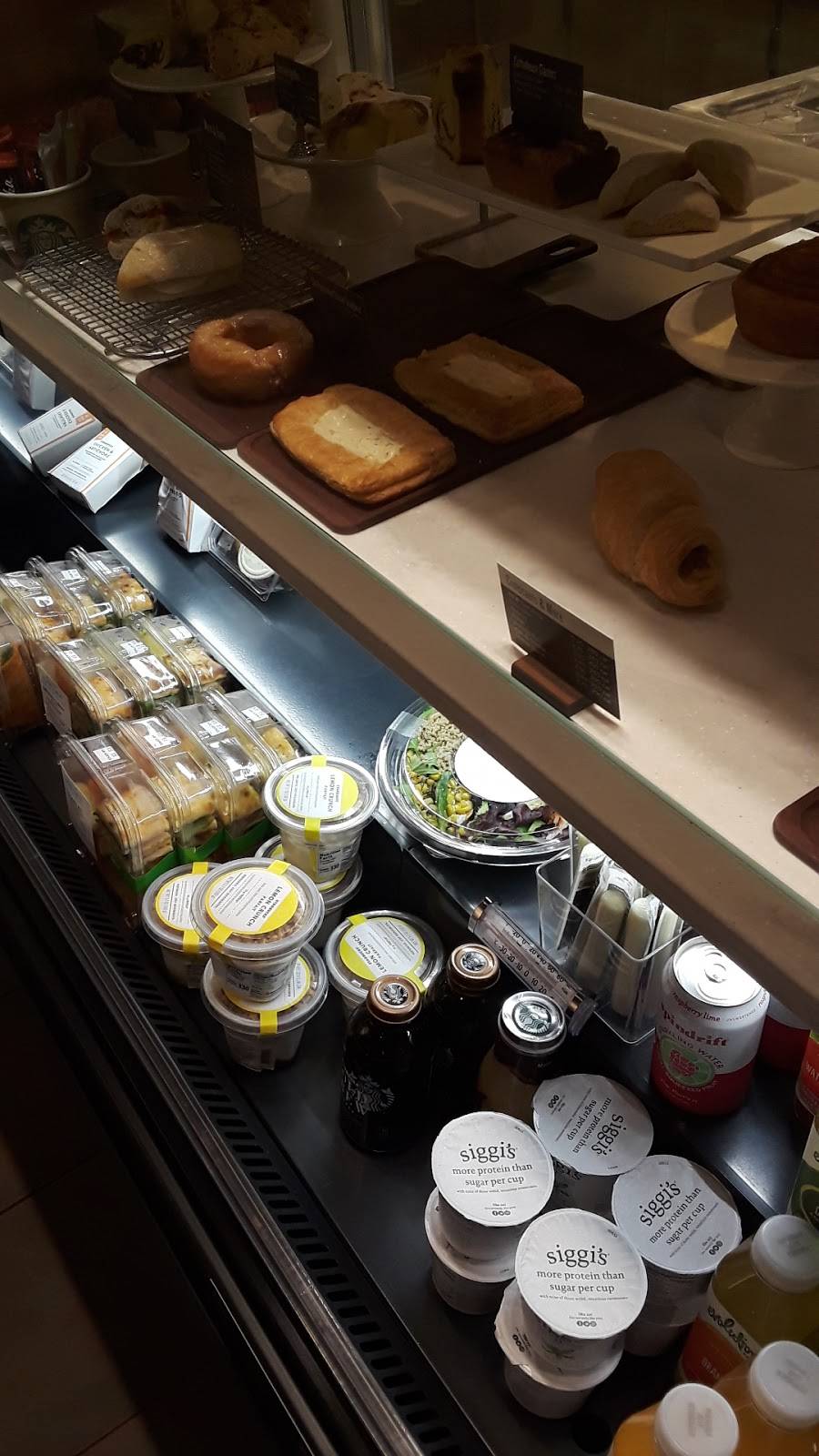 Starbucks | cafe | 1507 Mitchell Rd #102, Ceres, CA 95307, USA | 2095376135 OR +1 209-537-6135