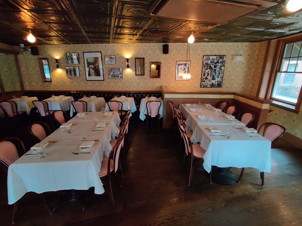 Ciao Roma | restaurant | 5 N Square, Boston, MA 02113, USA | 6178294975 OR +1 617-829-4975