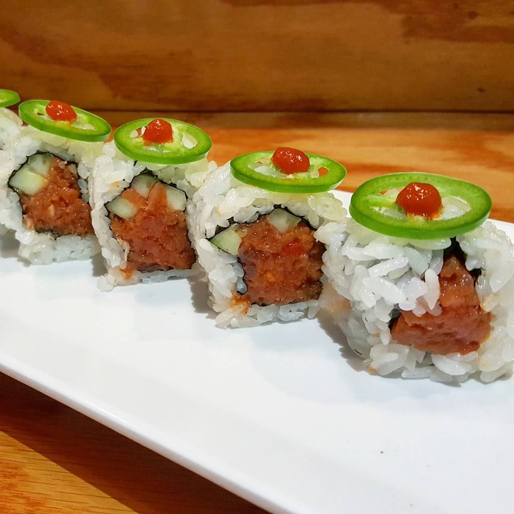 Hotto Sushi | restaurant | 1111 Town and Country Rd #2, Orange, CA 92868, USA | 7148355758 OR +1 714-835-5758
